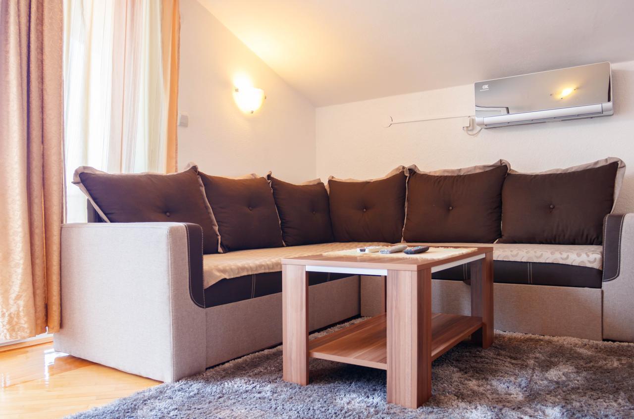 Apartmani Petar Tivat Zewnętrze zdjęcie