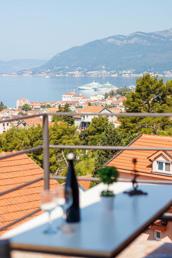 Apartmani Petar Tivat Zewnętrze zdjęcie