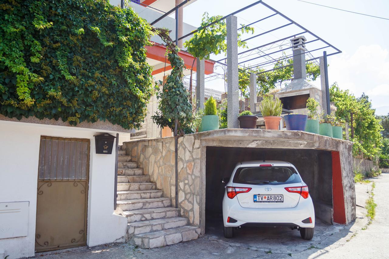Apartmani Petar Tivat Zewnętrze zdjęcie