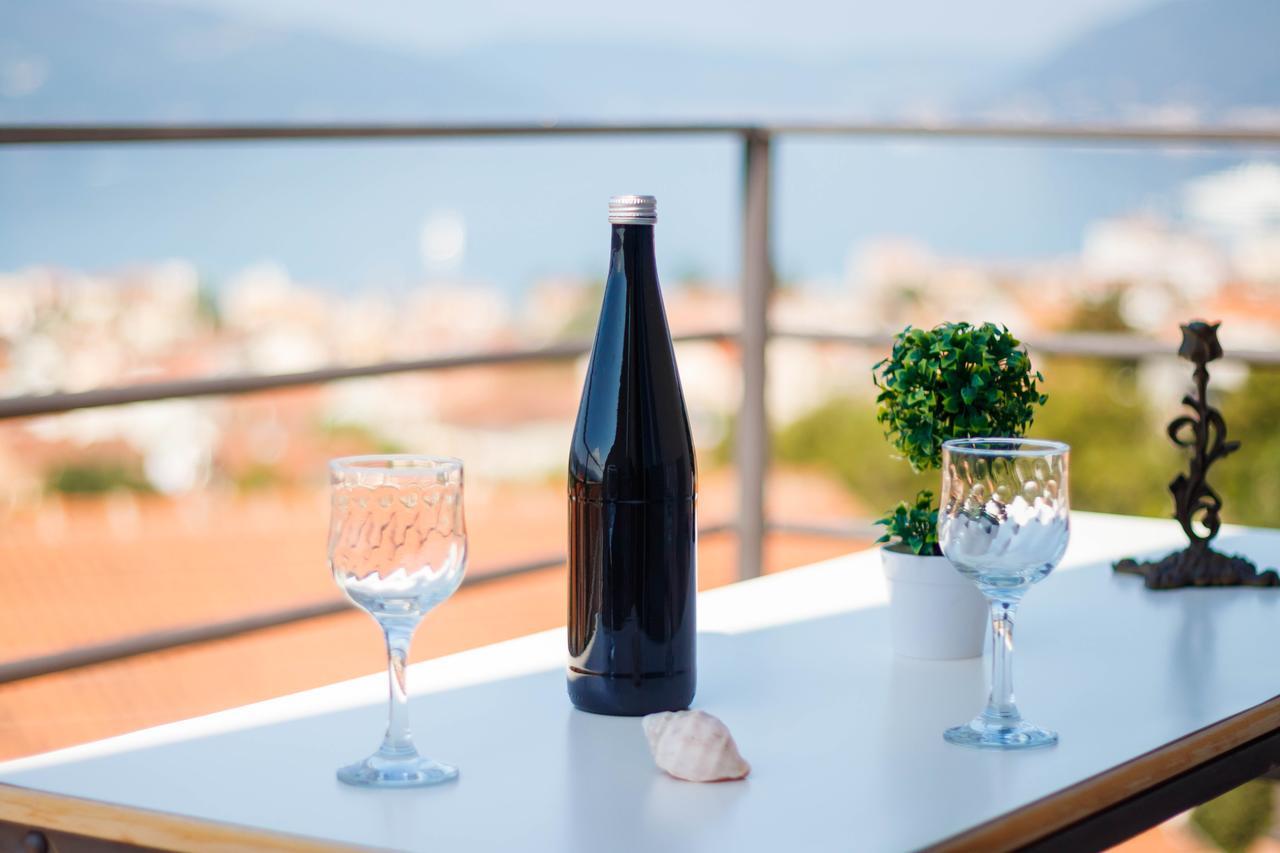 Apartmani Petar Tivat Zewnętrze zdjęcie