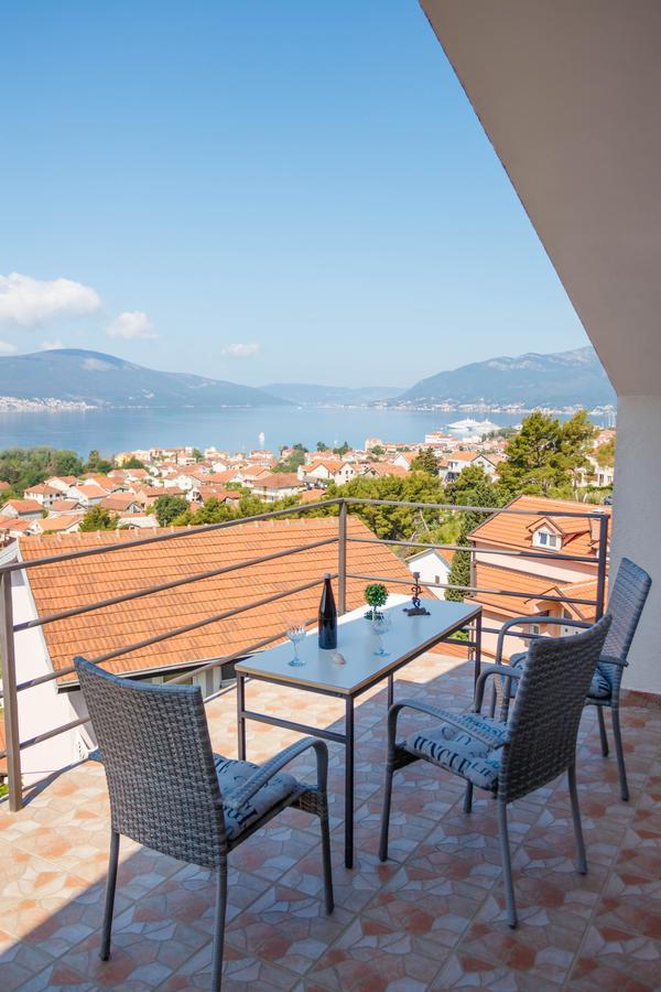 Apartmani Petar Tivat Zewnętrze zdjęcie